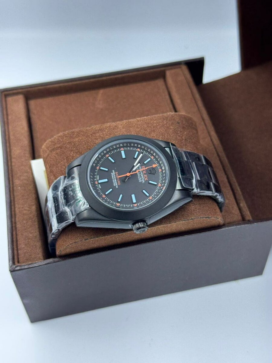 Montres Élégantes en Acier