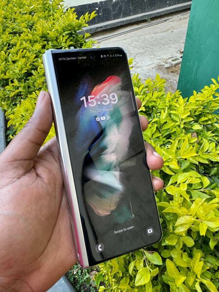 Samsung Galaxy Z fold 3 5G