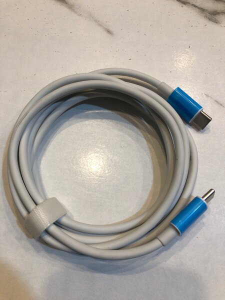 Apple cable C to C
