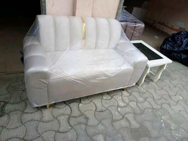 Housse de canapé en plastique blanc