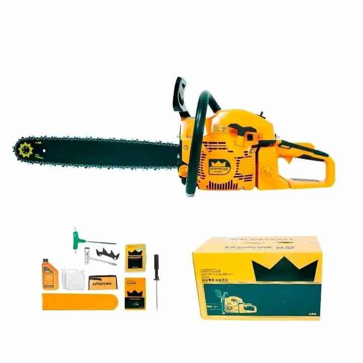 Puissante tronçonneuse à essence