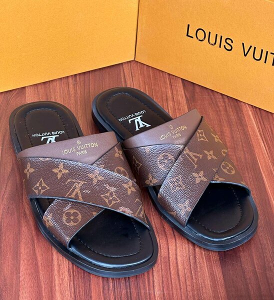 Louis Vuitton Slippers