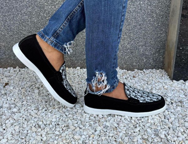 Mocassins noirs élégants hommes