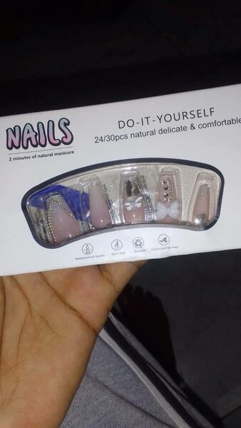 Kit d'Ongles Artificiels DIY