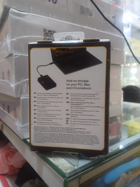 SEAGATE 4TB EXTERNAL HARD DRIVES