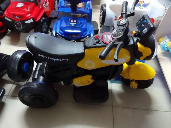 Motos électrique rechargeable à petit prix 