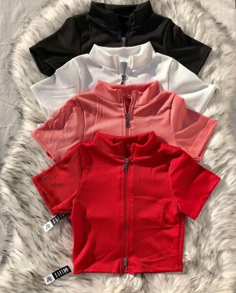 Haut court zippé femme