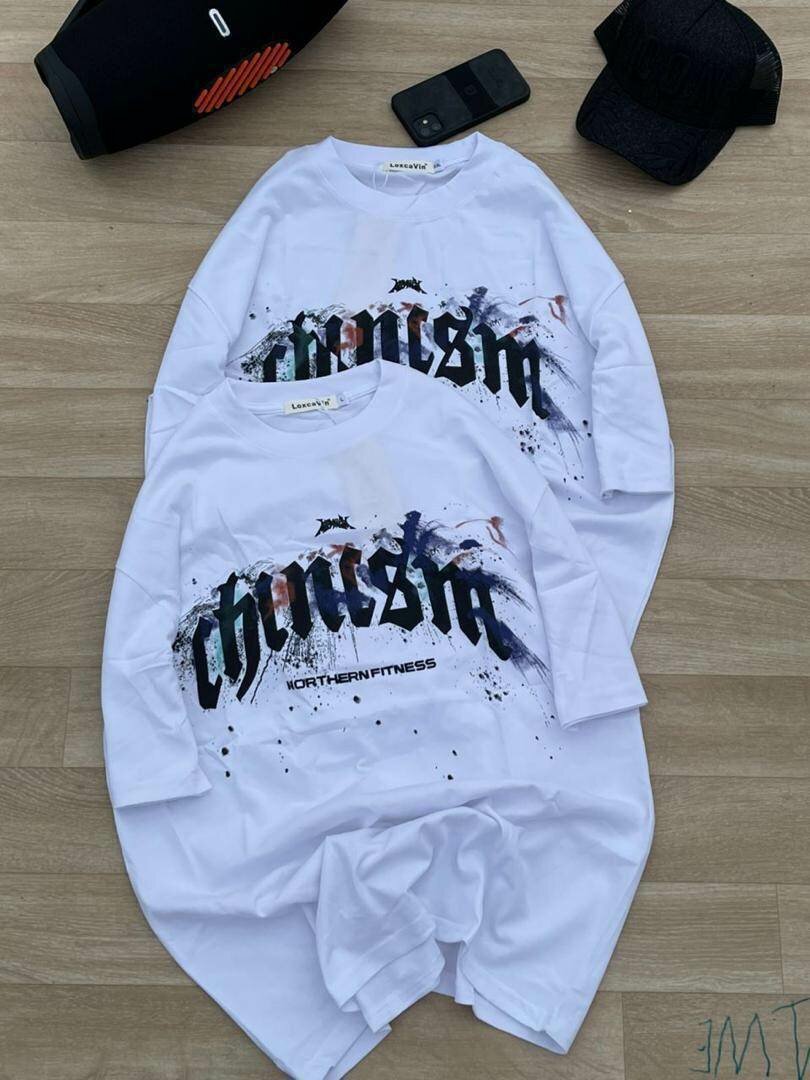 T-shirts oversize modernes