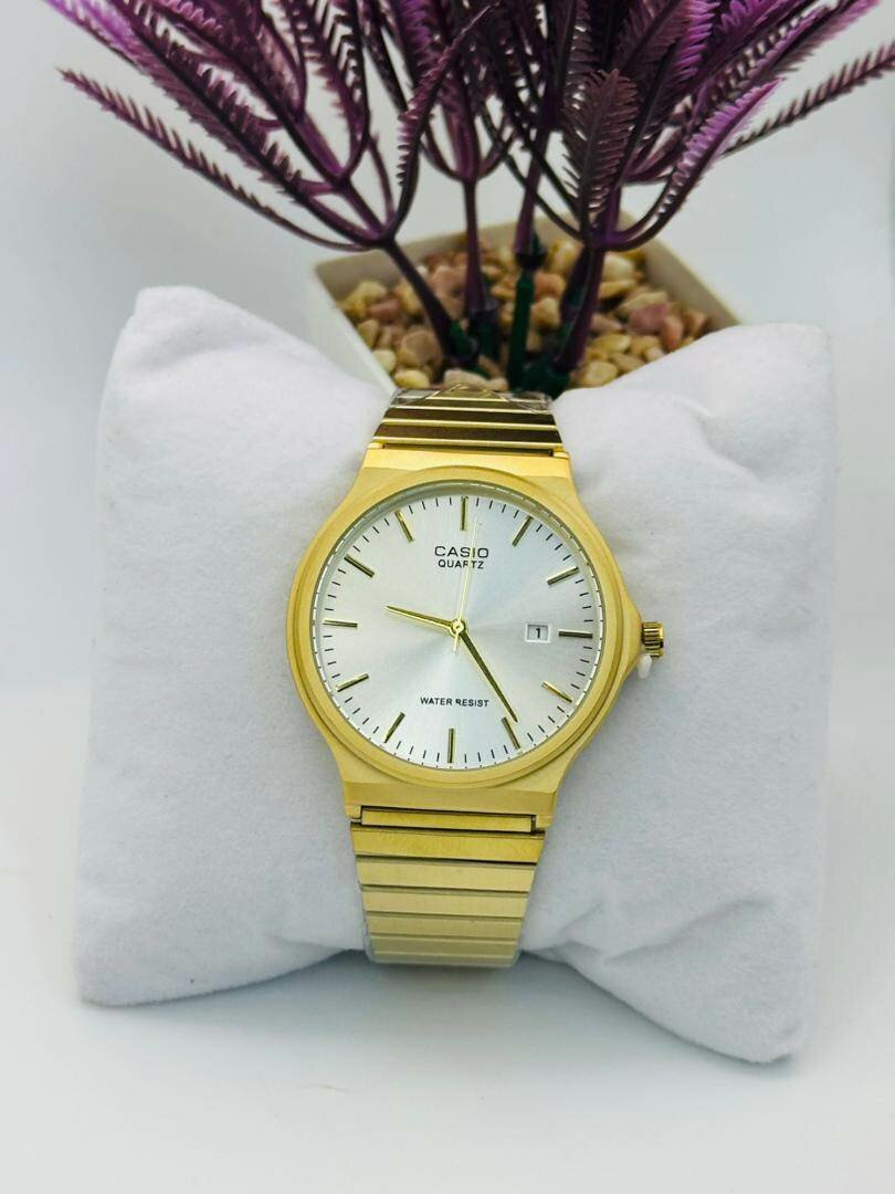 Montre-bracelet Casio Quartz Or