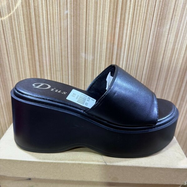 Sandales à plateforme élégantes