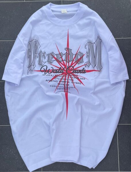 T-shirts graphiques tendance