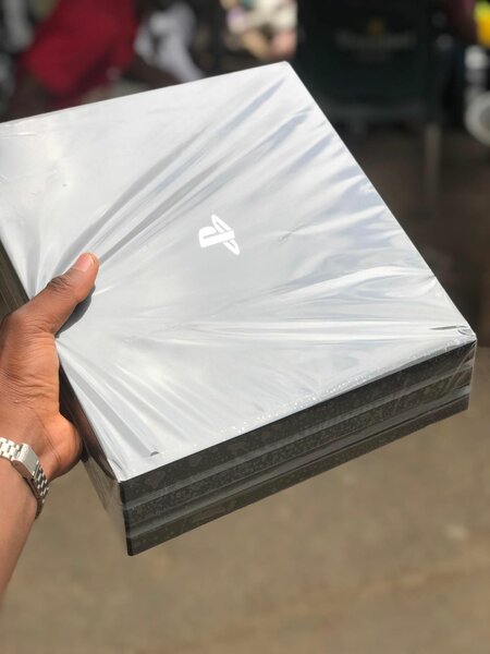 PlayStation 4 Pro Console