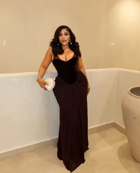 Robe élégante soirée femme