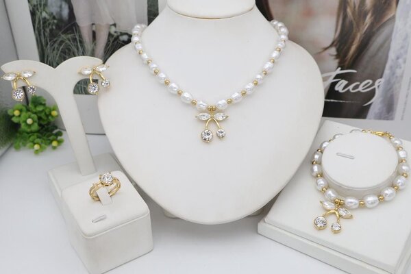 Parure Bijoux Perles Élégante