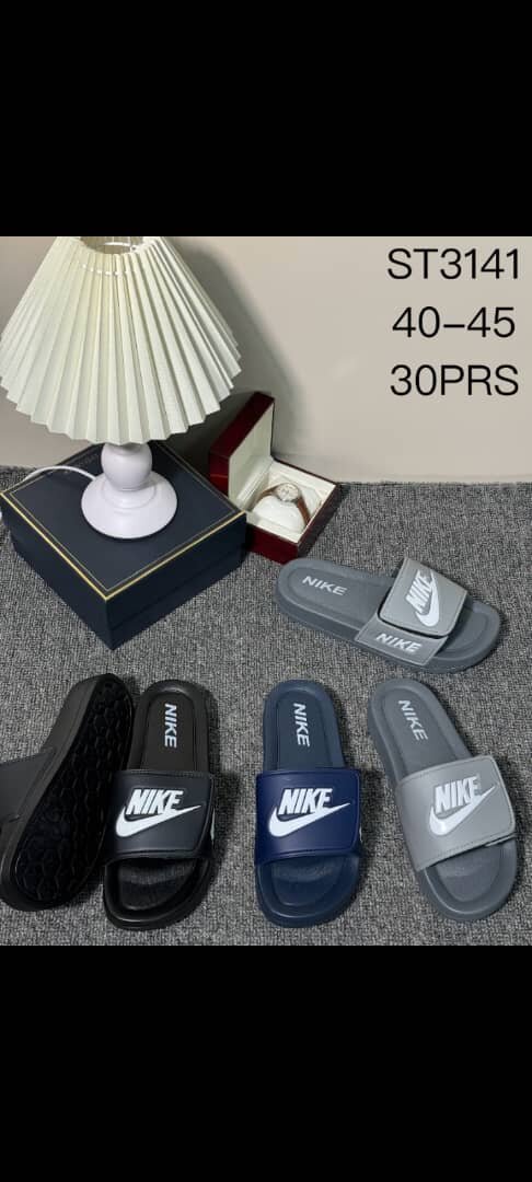 Tongs confortables pour hommes