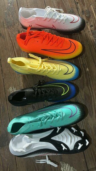 Paire de marque football