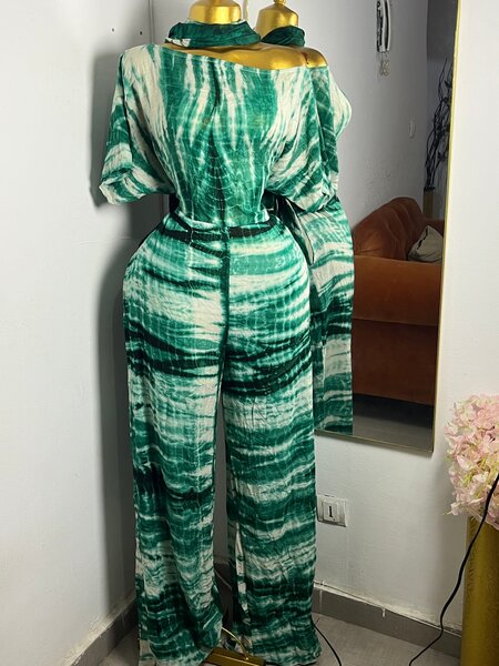 Combinaison tie-dye verte élégante