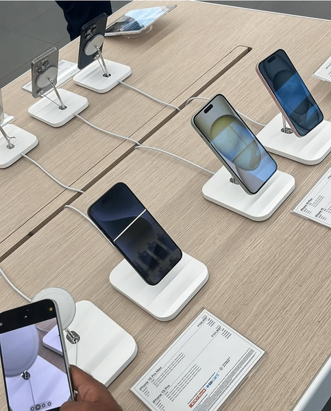 Iphone 13 (neat and affordable)