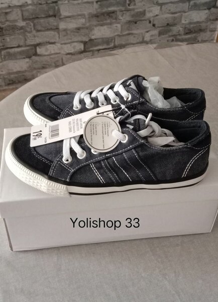 Basket marque:  Tape à l'œil