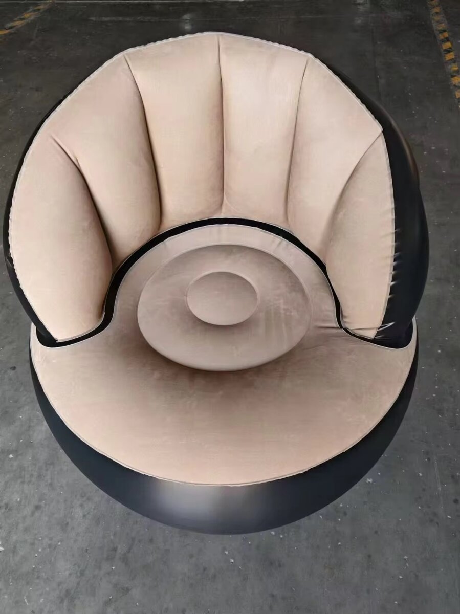 Fauteuils gonflables colorés