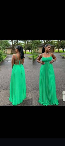 Robe longue verte élégante