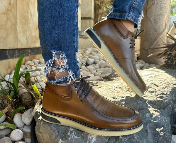 Bottes en cuir marron homme