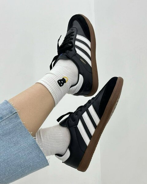 Chaussures Adidas