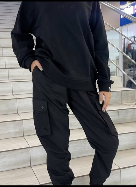 Минималистичный спортивный стиль для активного дня!🌟