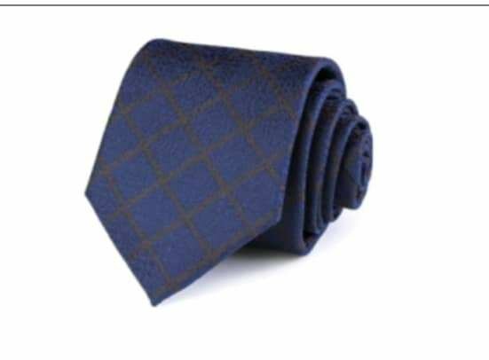 Cravate élégante tiré de trait