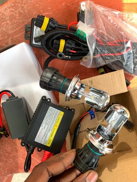 H4 HID Xenon Chargeable Bulb (Set)