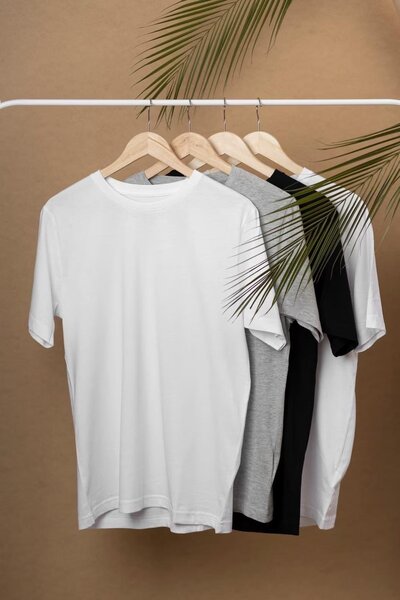 Teeshirt à col V et rond , pull à capuche ,casquette