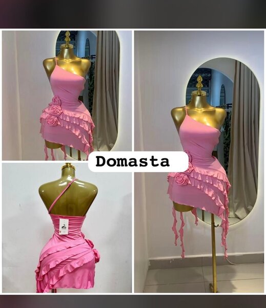 Robe asymétrique rose chic