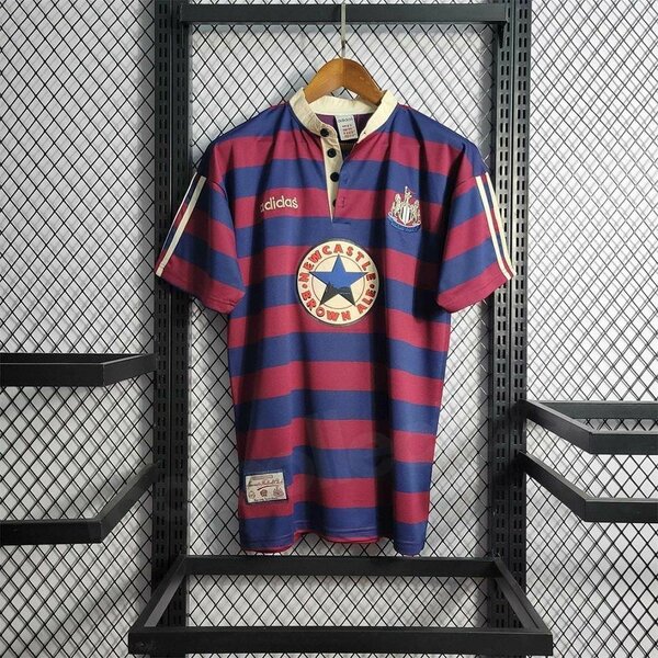 Maillot de foot vintage adidas Newcastle