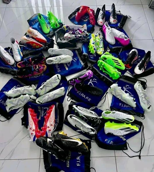 Chaussures Adidas Predator