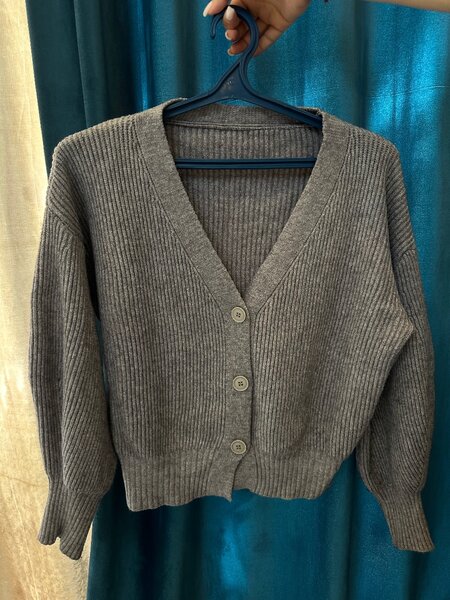 Серый теплый кардиган