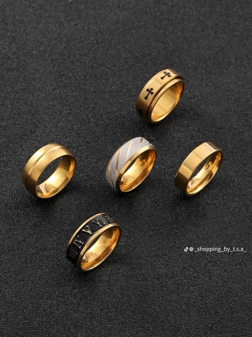 Bague en acier inoxydable moderne