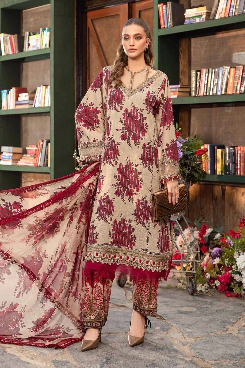 Printed lawn with heavy embroidery unsatich 3pc