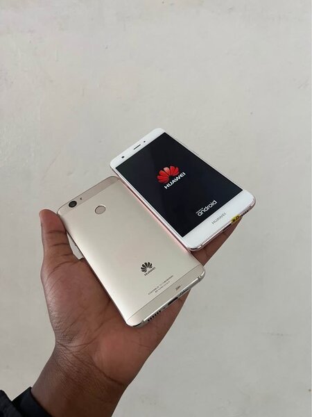 Huawei nova