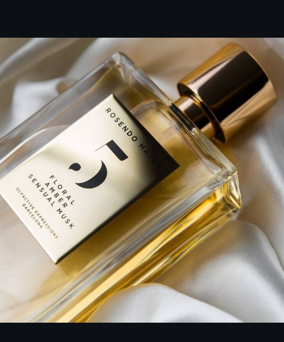 Rosendo Mateu N°5 Parfum