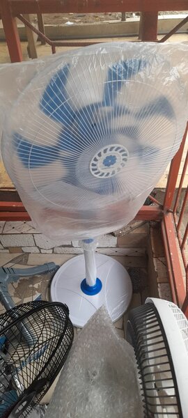 Ventilateur sur pied réglable