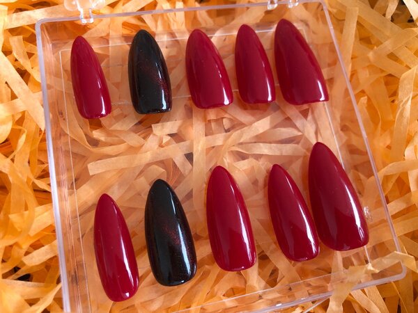 Ongles Acryliques Rouge Noir