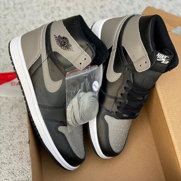 Nike Air Jordan 1 High - Ash