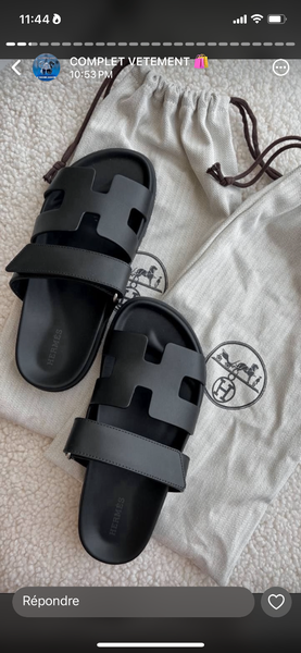 Sandales en cuir noir élégantes