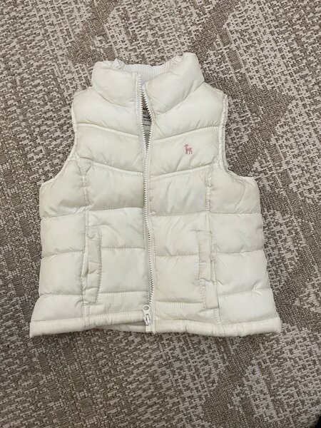 Безрукавка девочковая