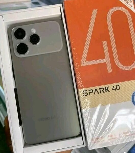 Téléphone Tecno Spark 40