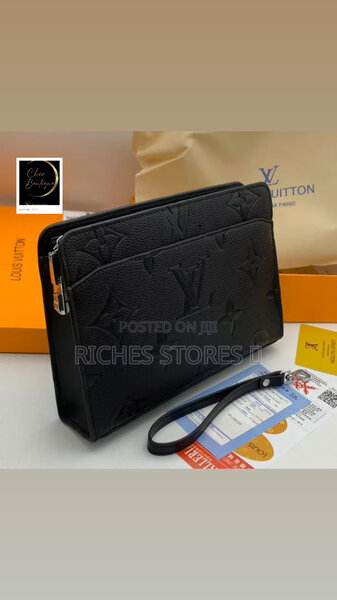 Sacoche en cuir texturé noir