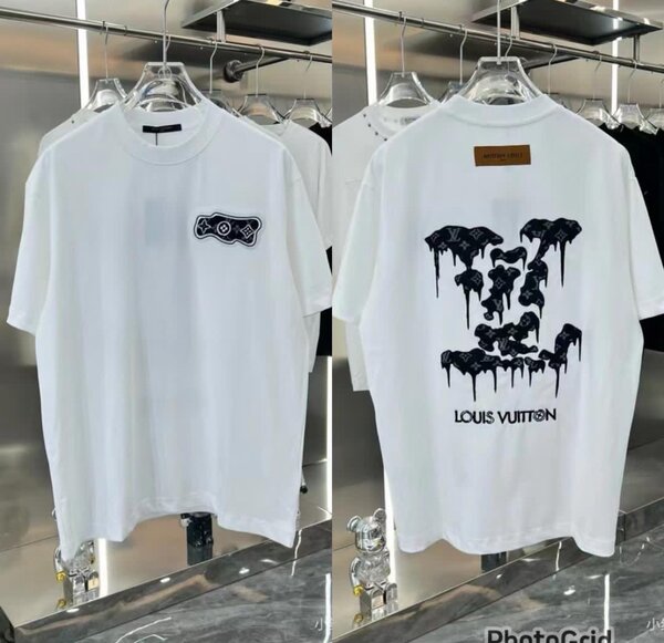 T-shirt turque disponible