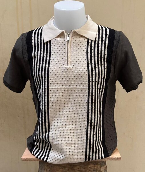 Polo en tricot rayé décontracté