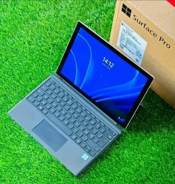 MICROSOFT SURFACE PRO 4 NEUF DANS CARTON