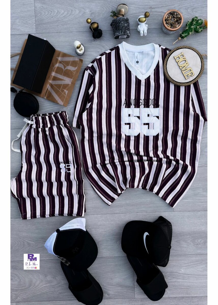 Tenue décontractée rayée